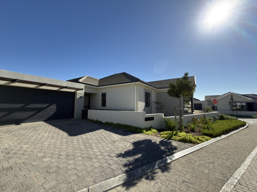 3 Bedroom Property for Sale in Groot Phesantekraal Estate Western Cape